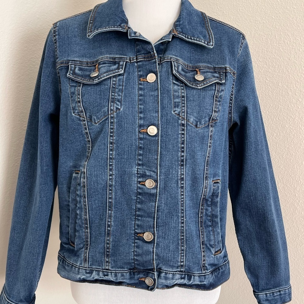 Time and Tru Medium Wash Denim Jacket L (12-14)